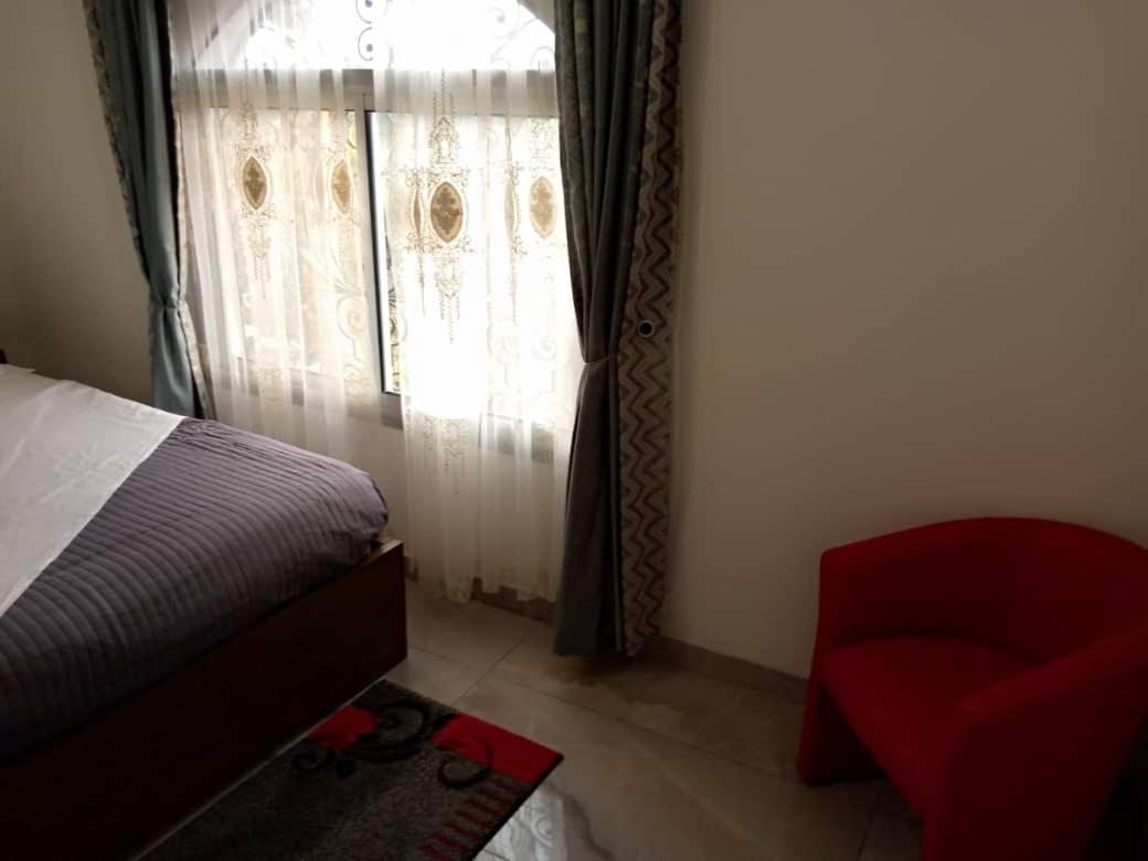 Residence Ambassa Etienne & Therese Yaoundé エクステリア 写真