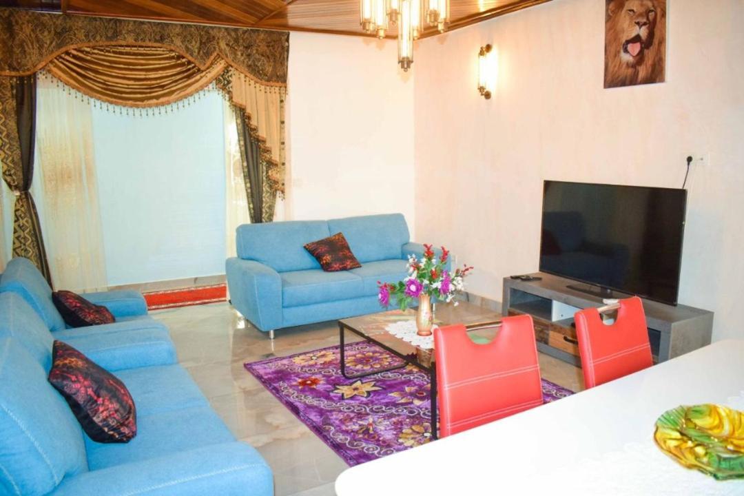 Residence Ambassa Etienne & Therese Yaoundé エクステリア 写真