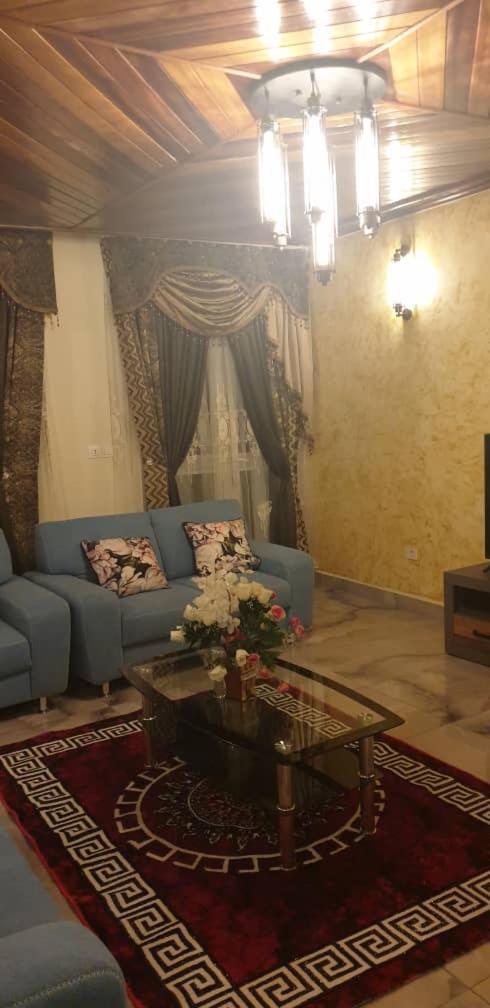 Residence Ambassa Etienne & Therese Yaoundé エクステリア 写真