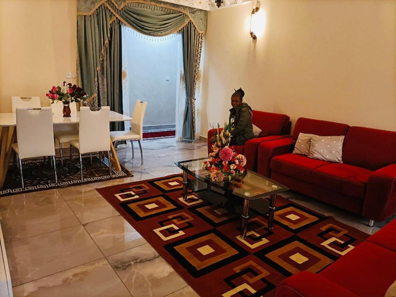 Residence Ambassa Etienne & Therese Yaoundé エクステリア 写真