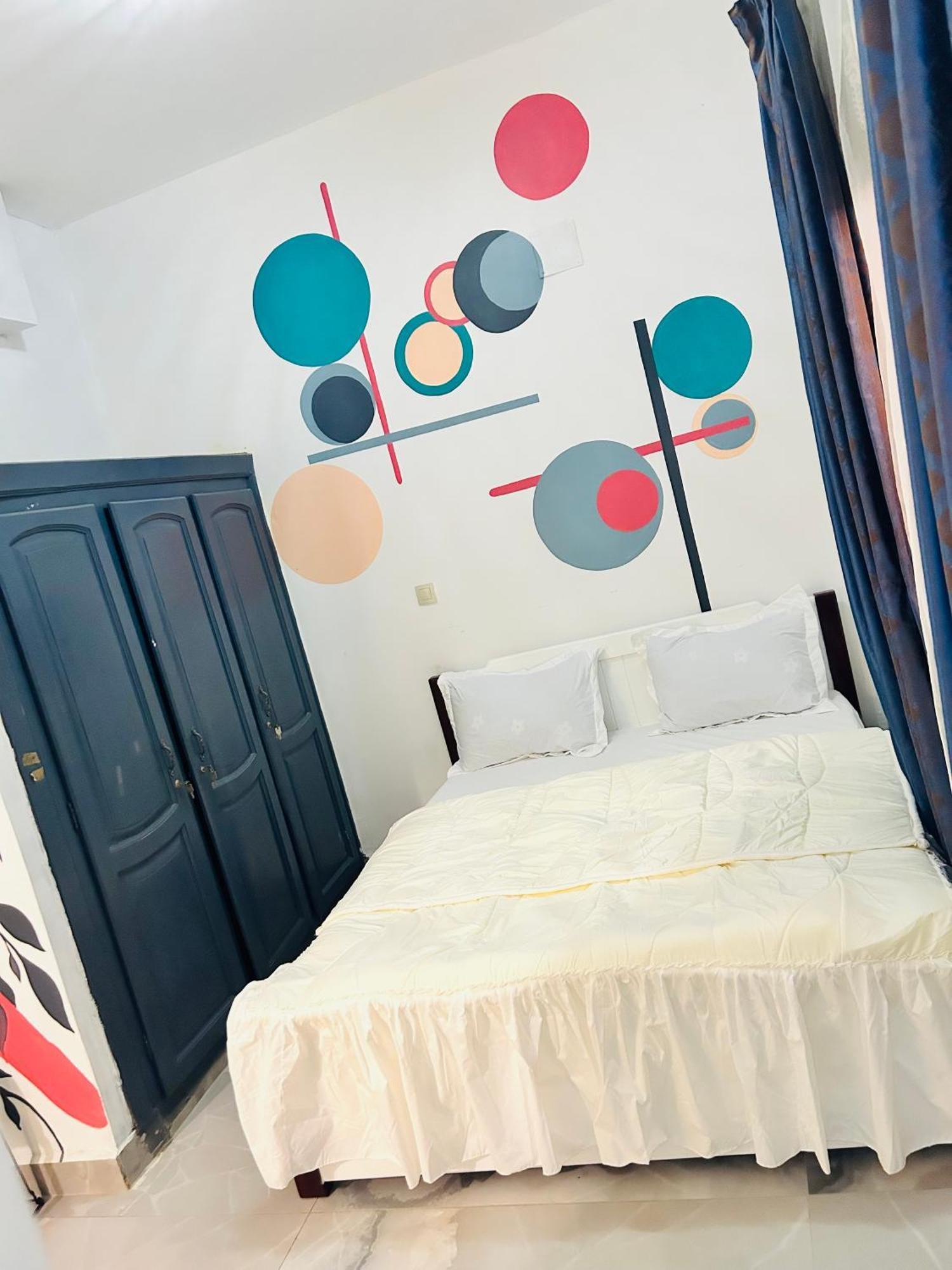 Residence Ambassa Etienne & Therese Yaoundé エクステリア 写真